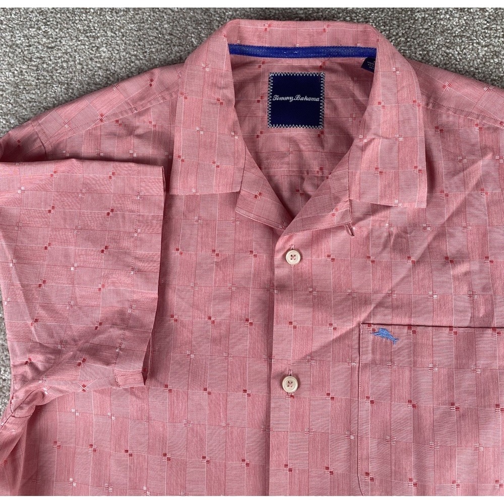 Tommy Bahama Silk/Cotton‎ Button Up Mens M Hawaiian Picnic Patch Shirt Dolphin